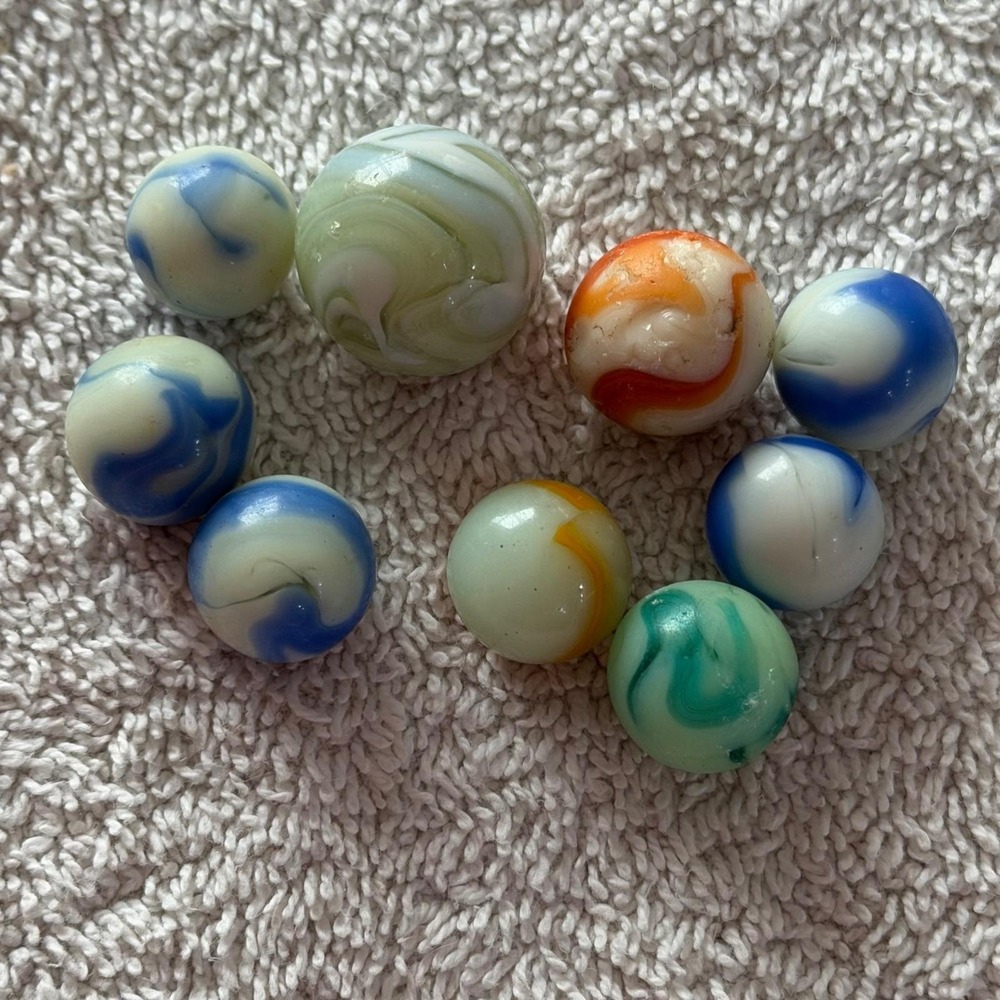 Vintage Uranium Glass Marbles Lot of 9 UV Reactive Glow Blacklight Swirl Shooter